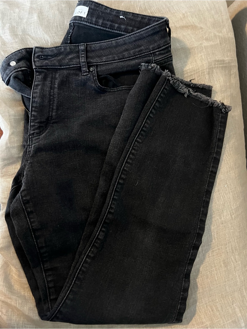 AnnTaylor LOFT Black High-Rise Frayed Hem Women's Jeans